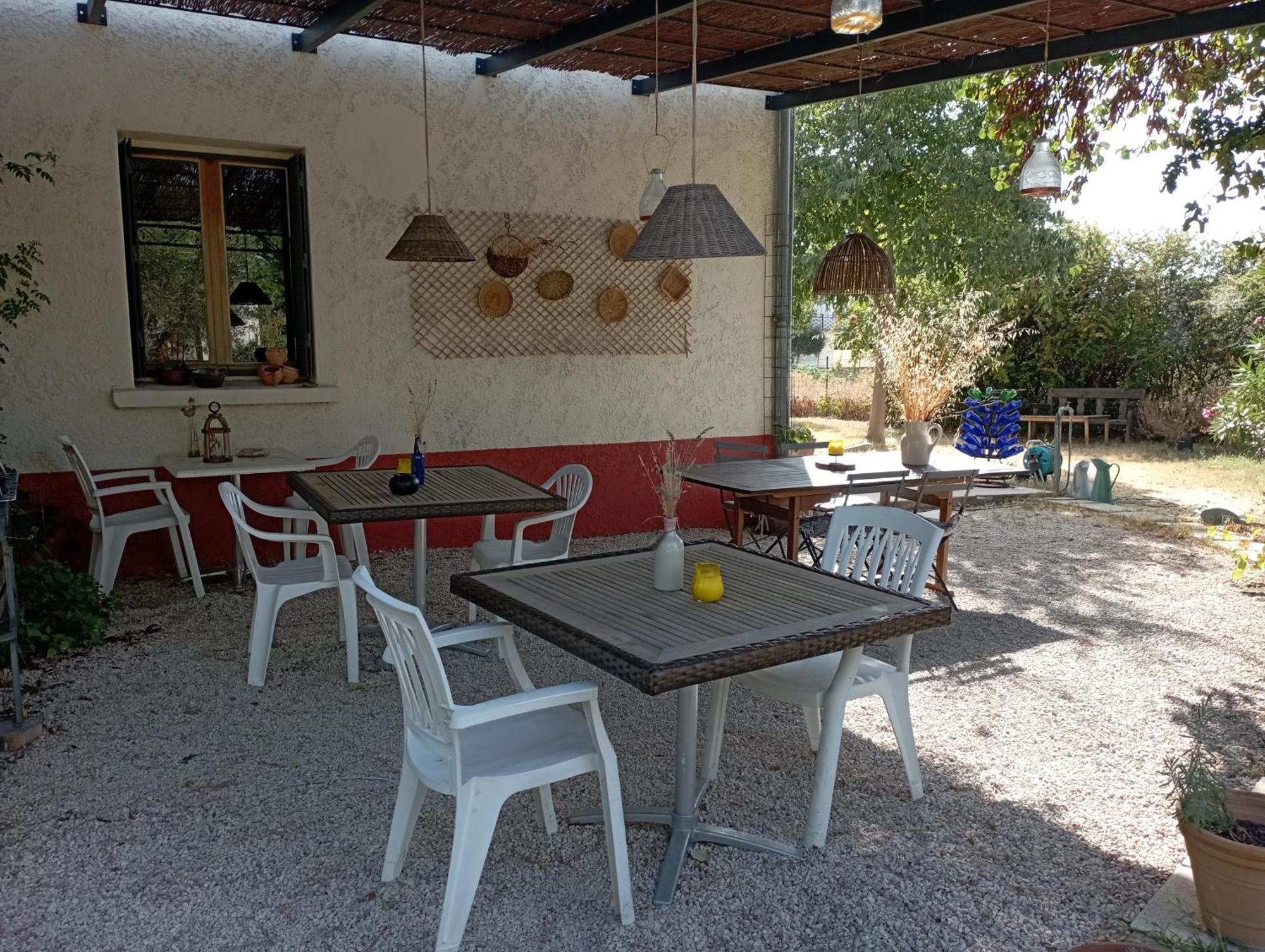 L'Esperluette En Camargue Bed and Breakfast Uchaud Buitenkant foto